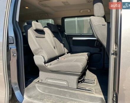 Серый Опель Zafira Life, объемом двигателя 2 л и пробегом 80 тыс. км за 27900 $, фото 19 на Automoto.ua