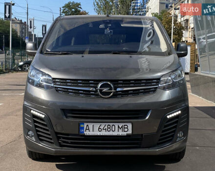 Серый Опель Zafira Life, объемом двигателя 2 л и пробегом 80 тыс. км за 34900 $, фото 2 на Automoto.ua