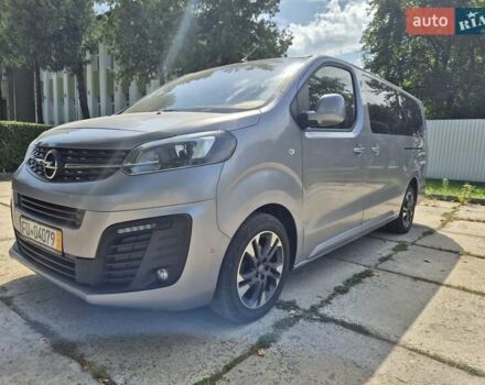 Серый Опель Zafira Life, объемом двигателя 2 л и пробегом 226 тыс. км за 24999 $, фото 4 на Automoto.ua