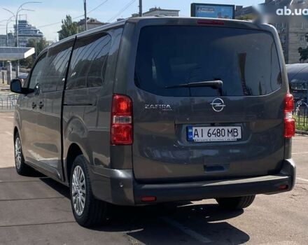 Серый Опель Zafira Life, объемом двигателя 2 л и пробегом 80 тыс. км за 33900 $, фото 4 на Automoto.ua