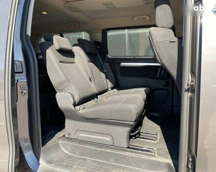 Серый Опель Zafira Life, объемом двигателя 2 л и пробегом 80 тыс. км за 33900 $, фото 12 на Automoto.ua