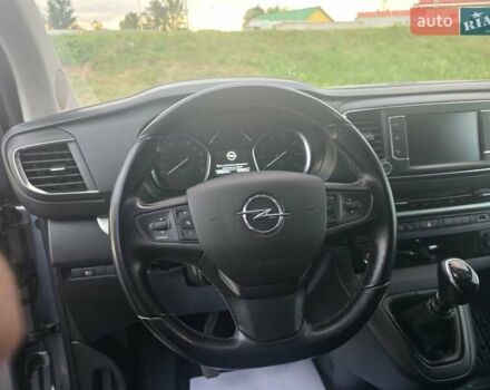 Сірий Опель Zafira Life, об'ємом двигуна 2 л та пробігом 200 тис. км за 25999 $, фото 23 на Automoto.ua