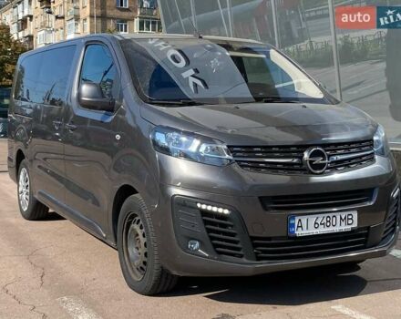 Серый Опель Zafira Life, объемом двигателя 2 л и пробегом 80 тыс. км за 27900 $, фото 6 на Automoto.ua