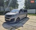 Серый Опель Zafira Life, объемом двигателя 2 л и пробегом 200 тыс. км за 25999 $, фото 1 на Automoto.ua