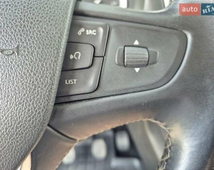 Серый Опель Zafira Life, объемом двигателя 2 л и пробегом 200 тыс. км за 25999 $, фото 56 на Automoto.ua