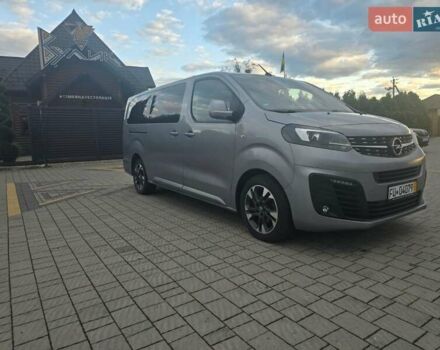 Сірий Опель Zafira Life, об'ємом двигуна 2 л та пробігом 200 тис. км за 25999 $, фото 13 на Automoto.ua