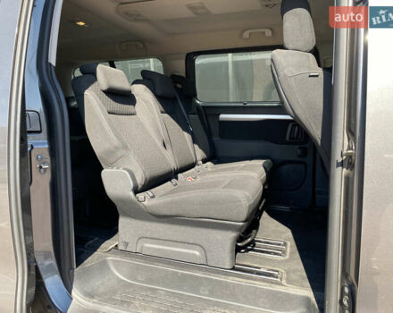 Серый Опель Zafira Life, объемом двигателя 2 л и пробегом 80 тыс. км за 34900 $, фото 12 на Automoto.ua