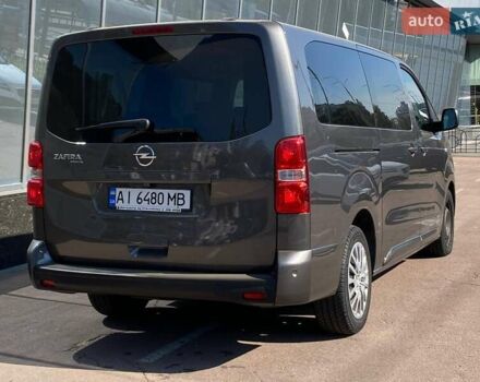 Серый Опель Zafira Life, объемом двигателя 2 л и пробегом 80 тыс. км за 27900 $, фото 4 на Automoto.ua