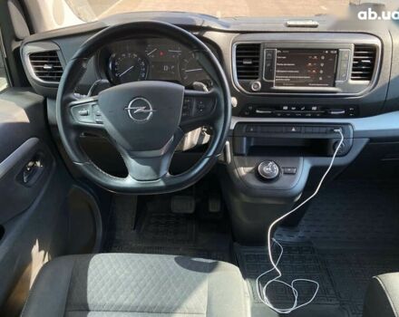 Серый Опель Zafira Life, объемом двигателя 2 л и пробегом 80 тыс. км за 33900 $, фото 16 на Automoto.ua