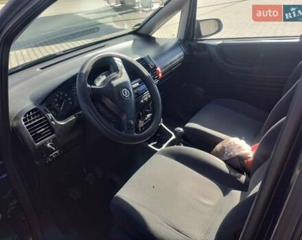 Синій Опель Zafira Life, об'ємом двигуна 1.6 л та пробігом 235 тис. км за 3500 $, фото 7 на Automoto.ua