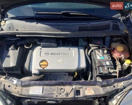 Синій Опель Zafira Life, об'ємом двигуна 1.6 л та пробігом 235 тис. км за 3500 $, фото 4 на Automoto.ua