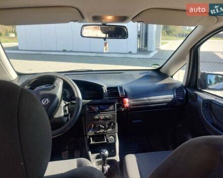 Синій Опель Zafira Life, об'ємом двигуна 1.6 л та пробігом 235 тис. км за 3500 $, фото 1 на Automoto.ua