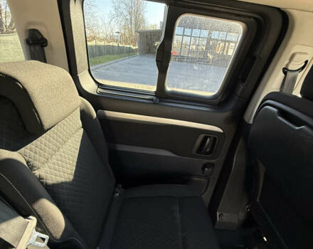 Помаранчевий Опель Zafira Life, об'ємом двигуна 2 л та пробігом 15 тис. км за 26000 $, фото 38 на Automoto.ua