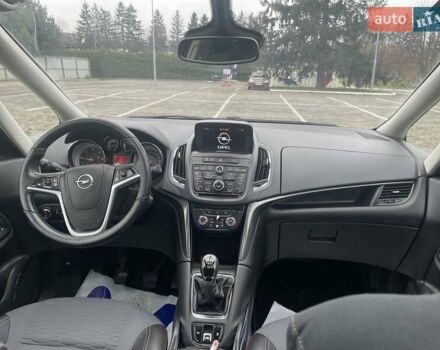 Білий Опель Zafira Tourer, об'ємом двигуна 2 л та пробігом 187 тис. км за 9450 $, фото 19 на Automoto.ua