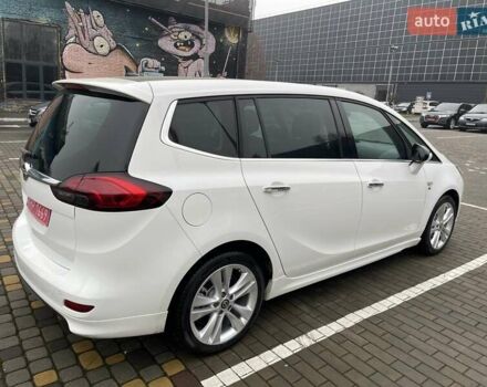Білий Опель Zafira Tourer, об'ємом двигуна 2 л та пробігом 187 тис. км за 9450 $, фото 74 на Automoto.ua