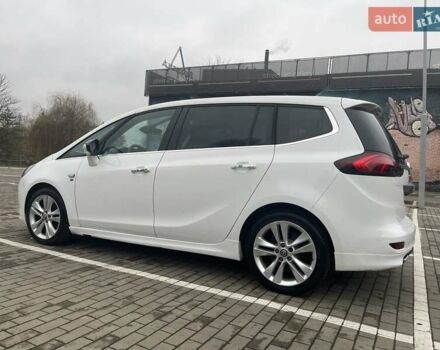 Белый Опель Zafira Tourer, объемом двигателя 2 л и пробегом 187 тыс. км за 9450 $, фото 11 на Automoto.ua