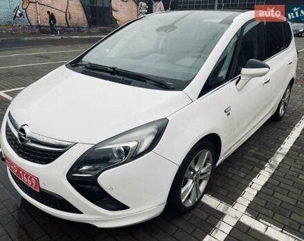 Белый Опель Zafira Tourer, объемом двигателя 2 л и пробегом 187 тыс. км за 9850 $, фото 24 на Automoto.ua