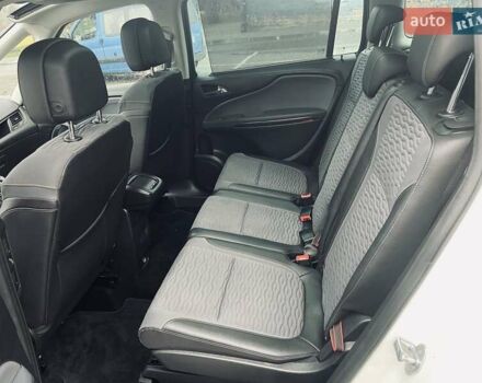 Белый Опель Zafira Tourer, объемом двигателя 2 л и пробегом 187 тыс. км за 9850 $, фото 33 на Automoto.ua