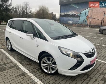 Белый Опель Zafira Tourer, объемом двигателя 2 л и пробегом 187 тыс. км за 9450 $, фото 80 на Automoto.ua