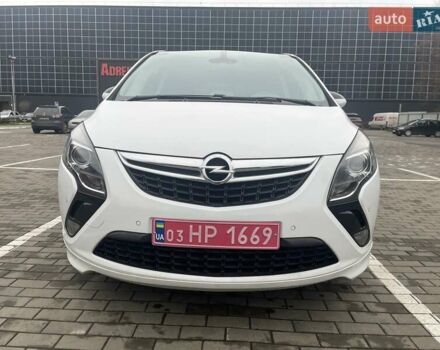 Белый Опель Zafira Tourer, объемом двигателя 2 л и пробегом 187 тыс. км за 9450 $, фото 13 на Automoto.ua