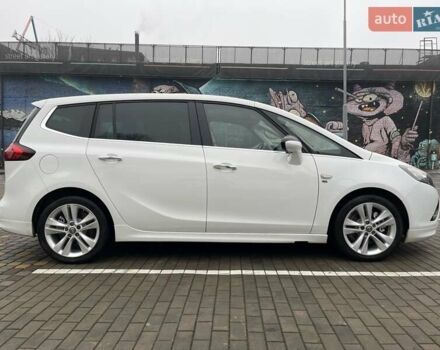 Білий Опель Zafira Tourer, об'ємом двигуна 2 л та пробігом 187 тис. км за 9450 $, фото 70 на Automoto.ua