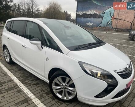 Белый Опель Zafira Tourer, объемом двигателя 2 л и пробегом 187 тыс. км за 9450 $, фото 81 на Automoto.ua