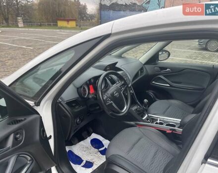 Білий Опель Zafira Tourer, об'ємом двигуна 2 л та пробігом 187 тис. км за 9450 $, фото 44 на Automoto.ua