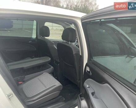 Білий Опель Zafira Tourer, об'ємом двигуна 2 л та пробігом 187 тис. км за 9450 $, фото 8 на Automoto.ua