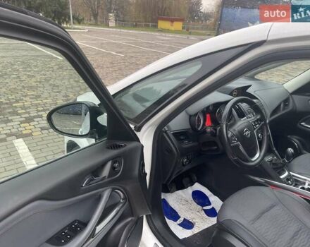 Белый Опель Zafira Tourer, объемом двигателя 2 л и пробегом 187 тыс. км за 9450 $, фото 73 на Automoto.ua