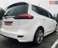 Белый Опель Zafira Tourer, объемом двигателя 2 л и пробегом 187 тыс. км за 9850 $, фото 30 на Automoto.ua