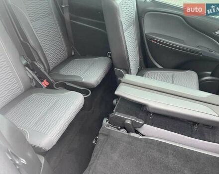 Белый Опель Zafira Tourer, объемом двигателя 2 л и пробегом 187 тыс. км за 9450 $, фото 62 на Automoto.ua