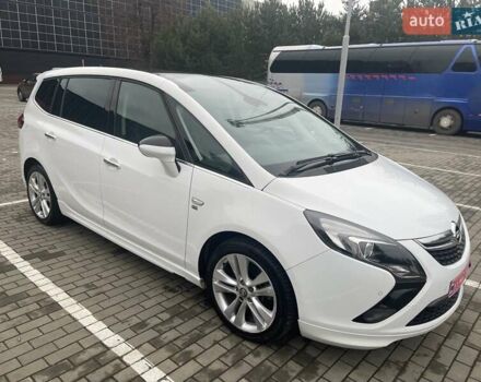 Белый Опель Zafira Tourer, объемом двигателя 2 л и пробегом 187 тыс. км за 9450 $, фото 18 на Automoto.ua