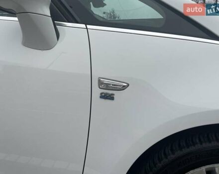 Белый Опель Zafira Tourer, объемом двигателя 2 л и пробегом 187 тыс. км за 9450 $, фото 17 на Automoto.ua