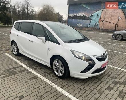 Белый Опель Zafira Tourer, объемом двигателя 2 л и пробегом 187 тыс. км за 9450 $, фото 88 на Automoto.ua