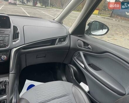 Білий Опель Zafira Tourer, об'ємом двигуна 2 л та пробігом 187 тис. км за 9450 $, фото 18 на Automoto.ua