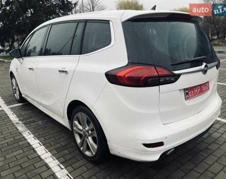 Белый Опель Zafira Tourer, объемом двигателя 2 л и пробегом 187 тыс. км за 9850 $, фото 26 на Automoto.ua