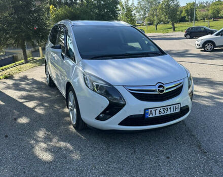 Белый Опель Zafira Tourer, объемом двигателя 2 л и пробегом 280 тыс. км за 10500 $, фото 10 на Automoto.ua