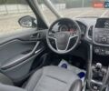 Белый Опель Zafira Tourer, объемом двигателя 2 л и пробегом 187 тыс. км за 9450 $, фото 35 на Automoto.ua