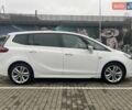 Белый Опель Zafira Tourer, объемом двигателя 2 л и пробегом 187 тыс. км за 9450 $, фото 87 на Automoto.ua