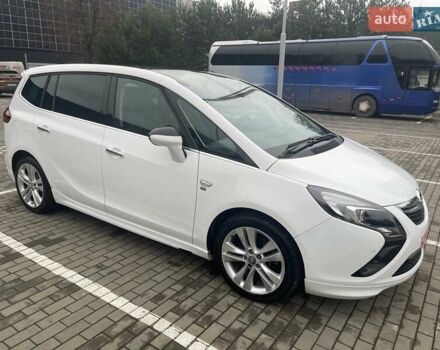Белый Опель Zafira Tourer, объемом двигателя 2 л и пробегом 187 тыс. км за 9450 $, фото 15 на Automoto.ua