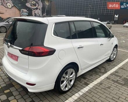Белый Опель Zafira Tourer, объемом двигателя 2 л и пробегом 187 тыс. км за 9450 $, фото 84 на Automoto.ua
