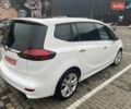 Белый Опель Zafira Tourer, объемом двигателя 2 л и пробегом 187 тыс. км за 9450 $, фото 84 на Automoto.ua