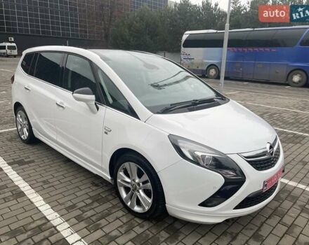 Белый Опель Zafira Tourer, объемом двигателя 2 л и пробегом 187 тыс. км за 9450 $, фото 14 на Automoto.ua