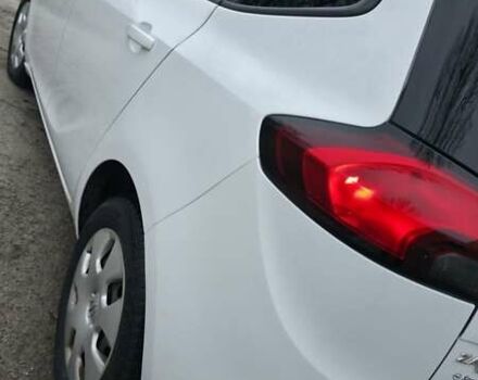 Білий Опель Zafira Tourer, об'ємом двигуна 1.4 л та пробігом 215 тис. км за 8700 $, фото 28 на Automoto.ua
