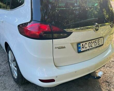 Белый Опель Zafira Tourer, объемом двигателя 1.6 л и пробегом 262 тыс. км за 8600 $, фото 3 на Automoto.ua