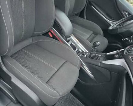 Білий Опель Zafira Tourer, об'ємом двигуна 1.4 л та пробігом 215 тис. км за 8700 $, фото 18 на Automoto.ua