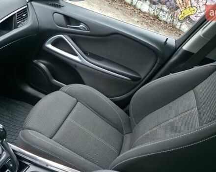 Білий Опель Zafira Tourer, об'ємом двигуна 1.4 л та пробігом 215 тис. км за 8700 $, фото 39 на Automoto.ua