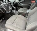 Белый Опель Zafira Tourer, объемом двигателя 2 л и пробегом 263 тыс. км за 9399 $, фото 61 на Automoto.ua