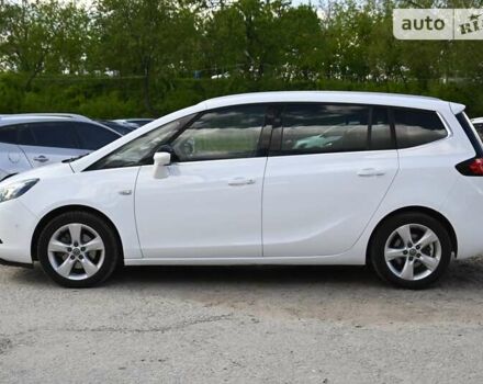 Белый Опель Zafira Tourer, объемом двигателя 1.6 л и пробегом 172 тыс. км за 11700 $, фото 8 на Automoto.ua