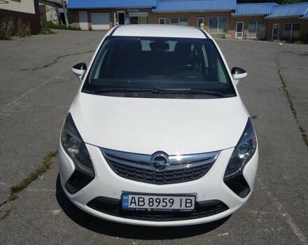 Белый Опель Zafira Tourer, объемом двигателя 2 л и пробегом 215 тыс. км за 9500 $, фото 13 на Automoto.ua